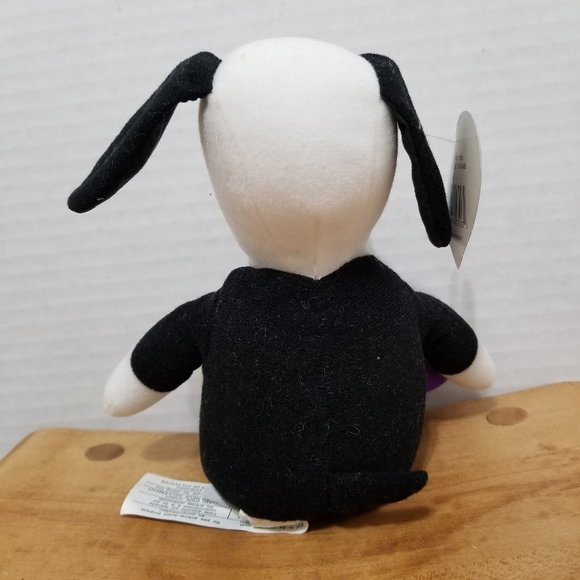 Snoopy tuxedo plush stuffed animal Whitman's toy dog heart Peanuts - Picture 2 of 6